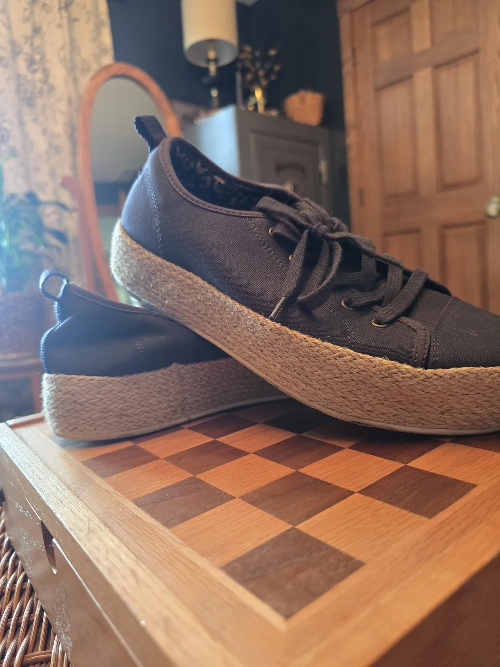 Women's Navy BOBS Canvas Lace-Up Sneaker Sz 8.5